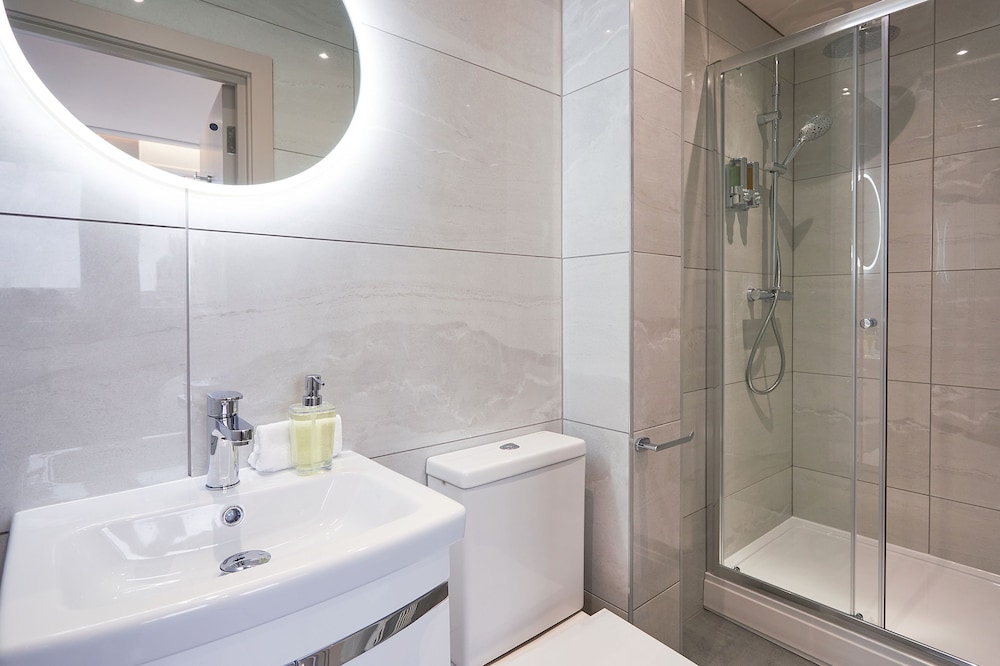 Superior Suite - Photo 2