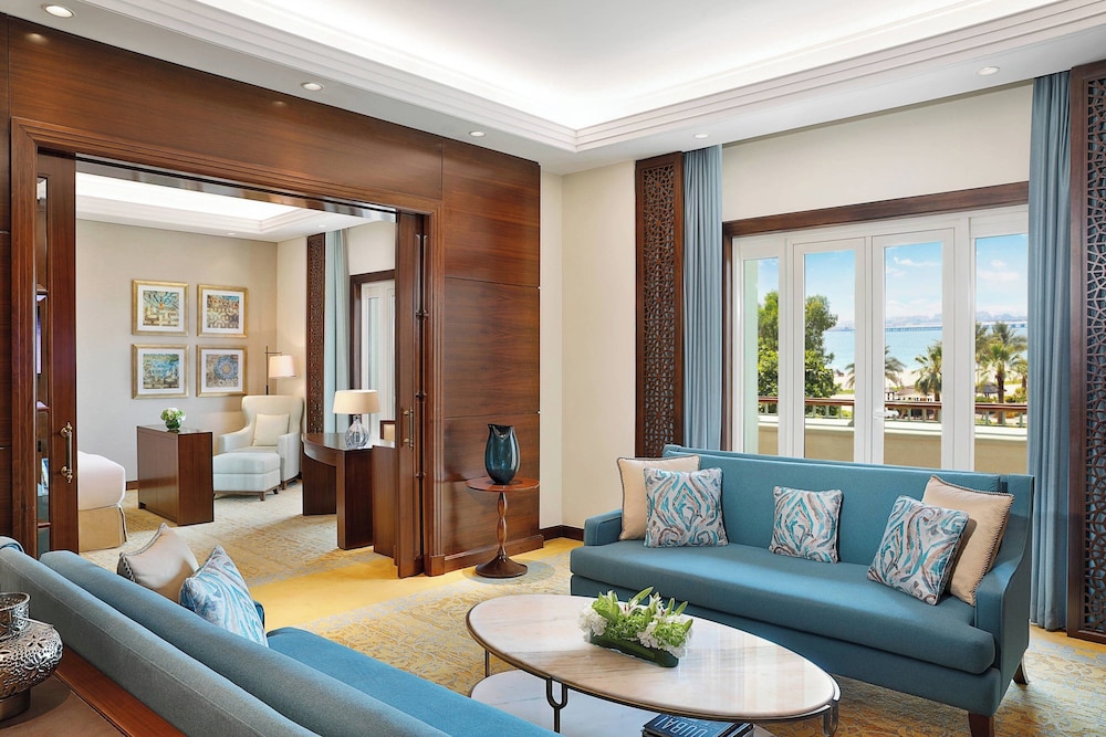 Family Suite, 2 Bedrooms, Partial Sea View