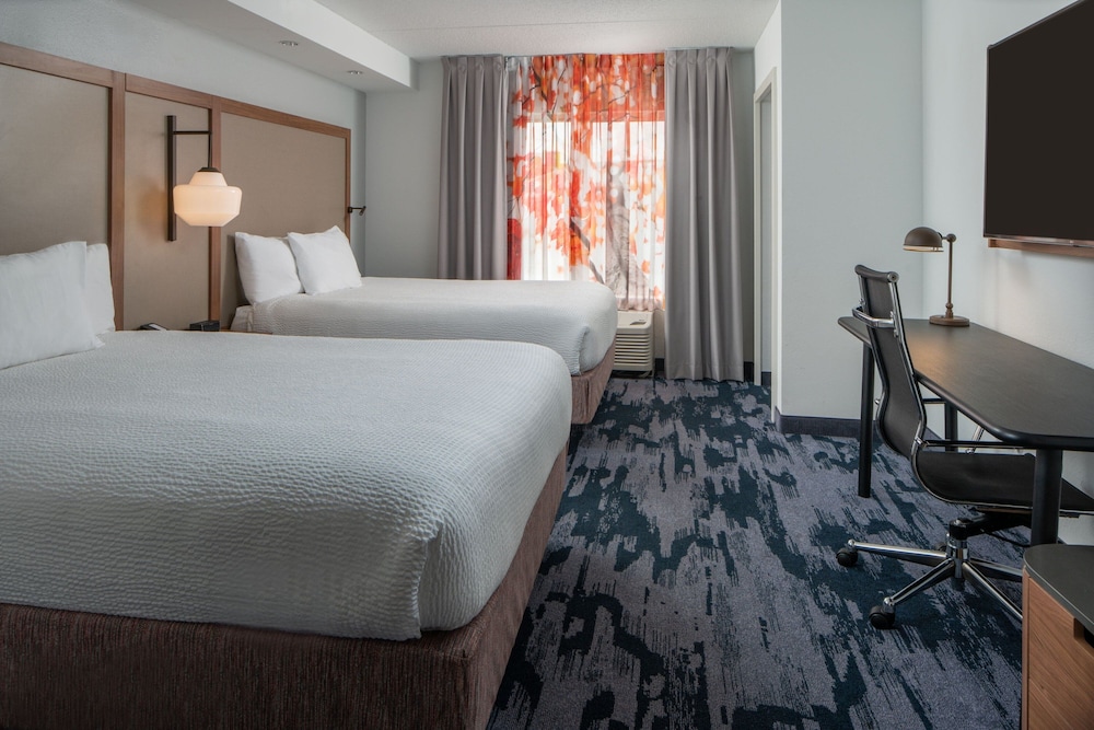 Room, 2 Queen Beds (Hearing Accessible) - Photo 1