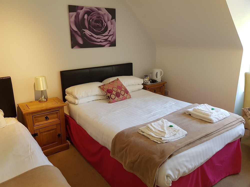 Comfort Suite, Ensuite, Partial Sea View (Red Kite Apartment) photo 2