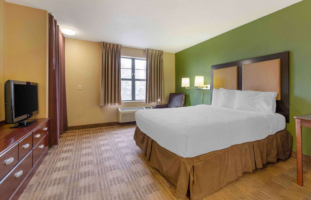 Studio, 1 Queen Bed, Accessible, Non Smoking - Photo 1