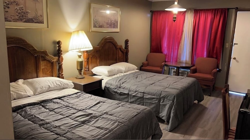 Standard Double Room, 2 Double Beds - Non Smoking