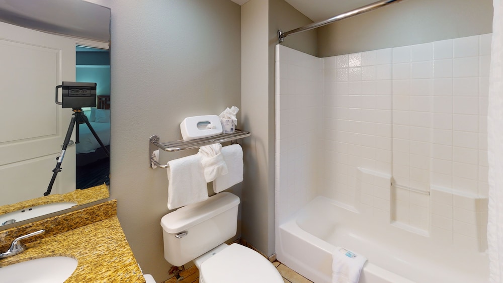 Basic Room, 3 Bedrooms, Partial Sea View (Angle) - Photo 12