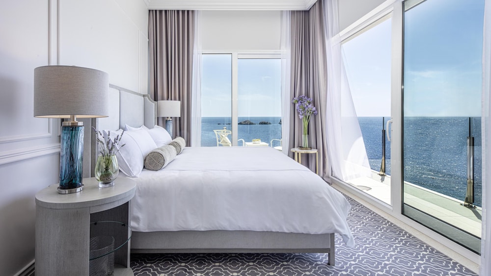 Executive Room, 1 King Bed, Sea View