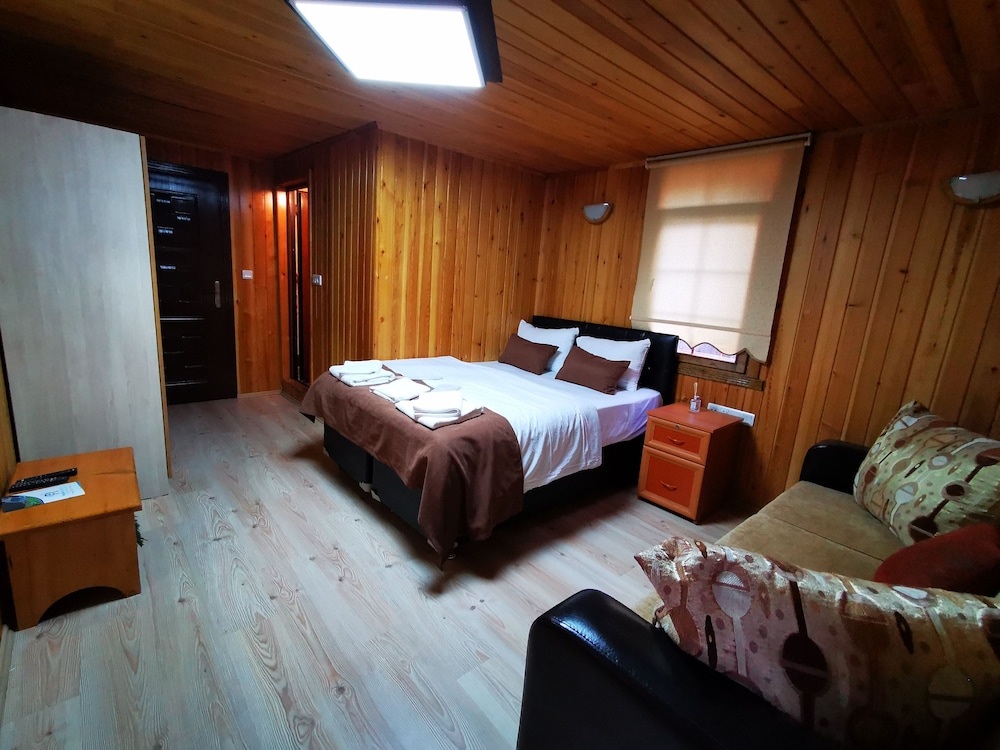 Standard Double Room photo 2