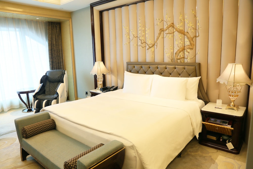 Executive King Room