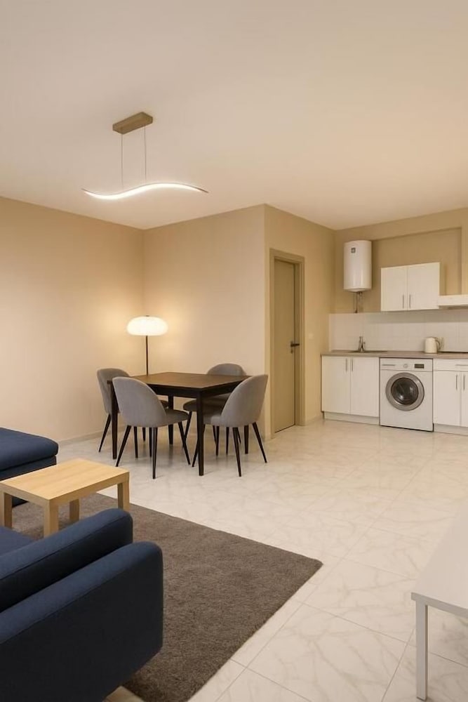 Family Suite, Hill View photo 3