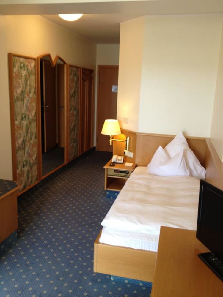 Single Room, Mountain View photo 1