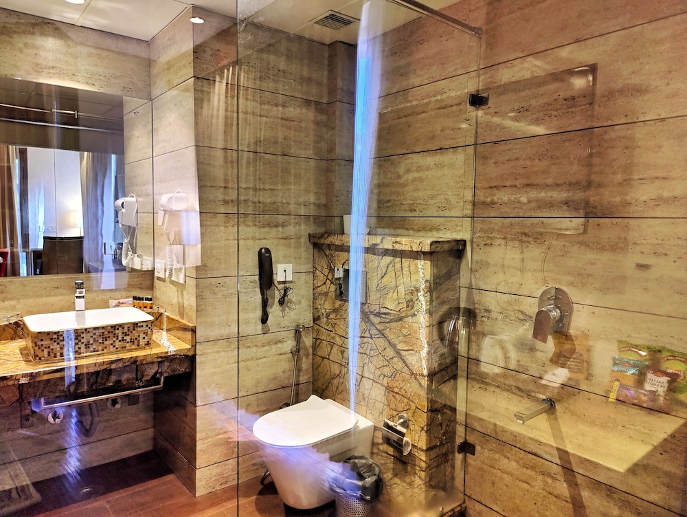 Royale Suite - Photo 4