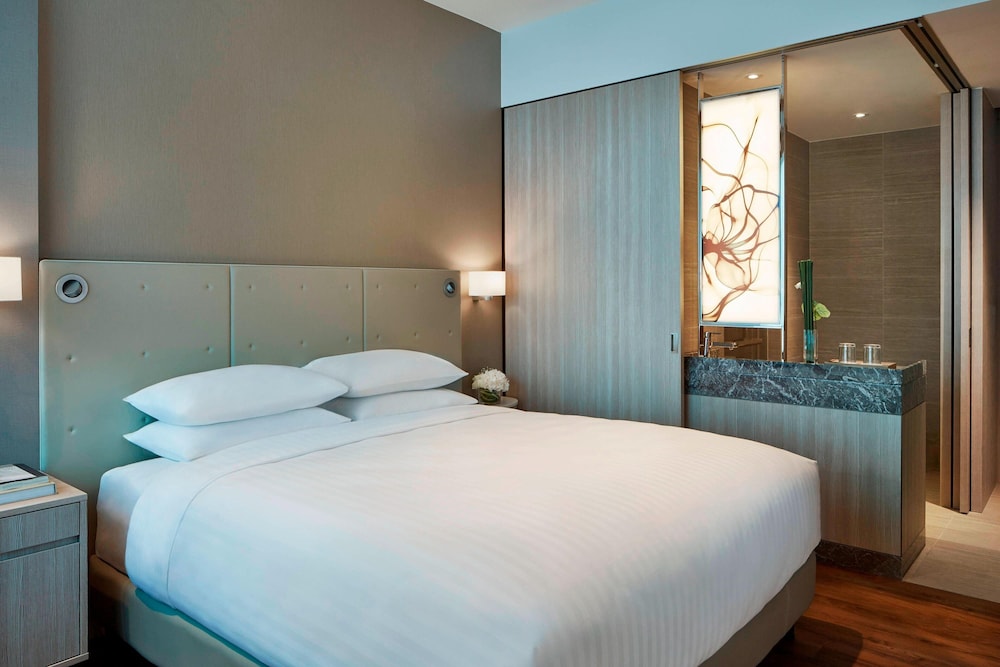 Premier Room, 1 King Bed
