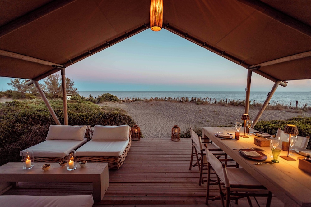Family Tent, Beach View