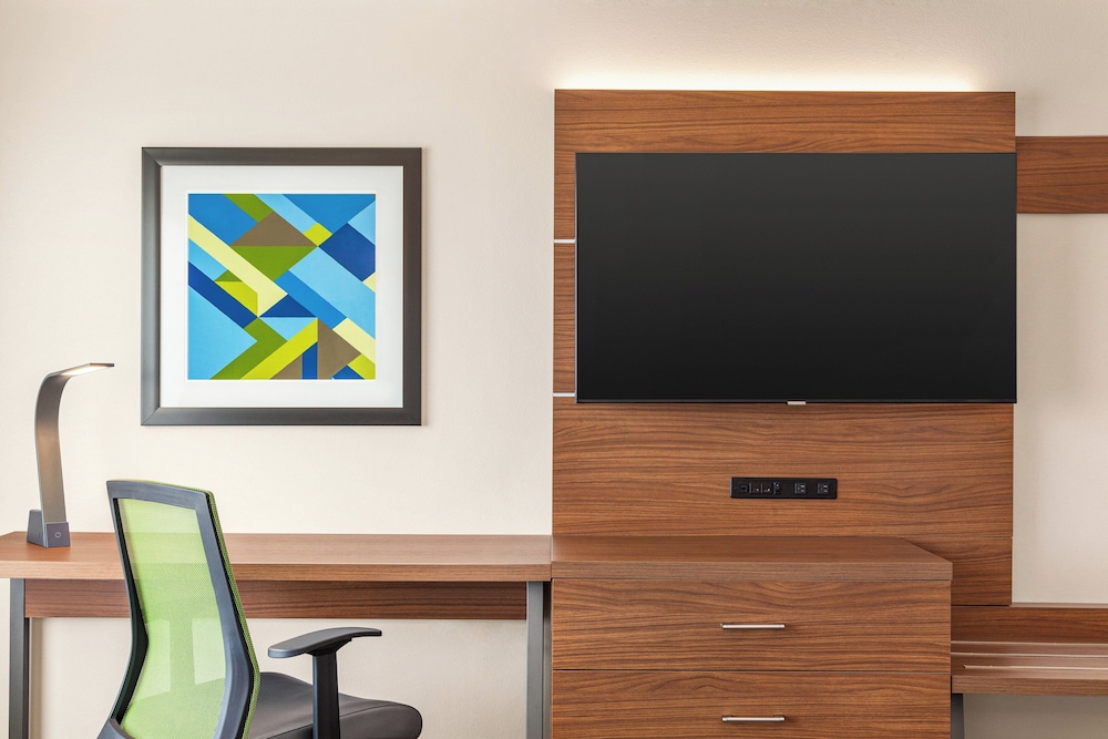 Suite, 2 Queen Beds, Accessible (Communications) - Photo 3
