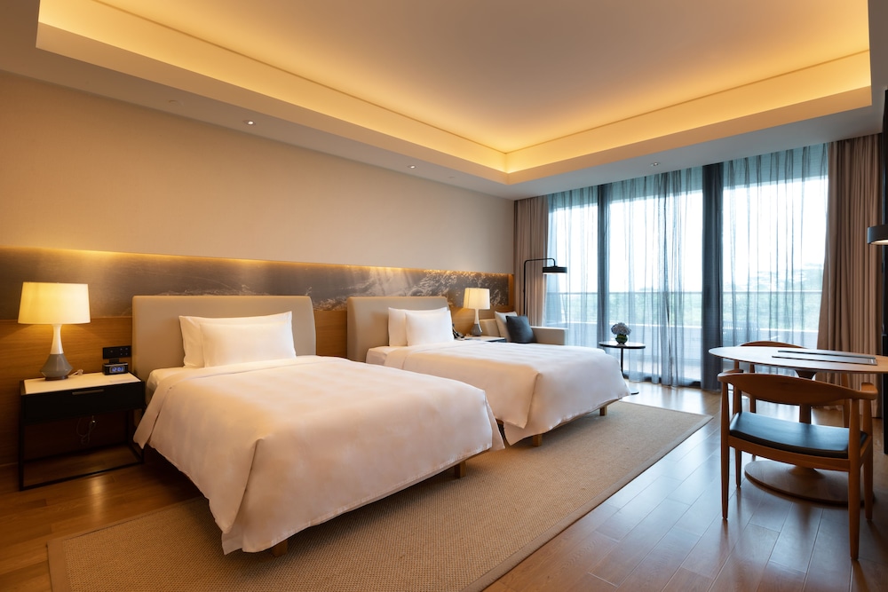 Executive Twin Room with Sea View photo 1