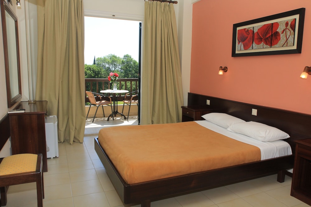 Standard Double Room photo 3