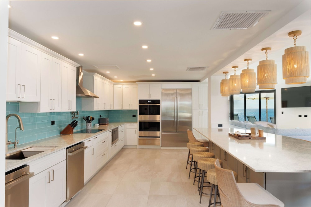 Room (blue Heaven Rendezvous)