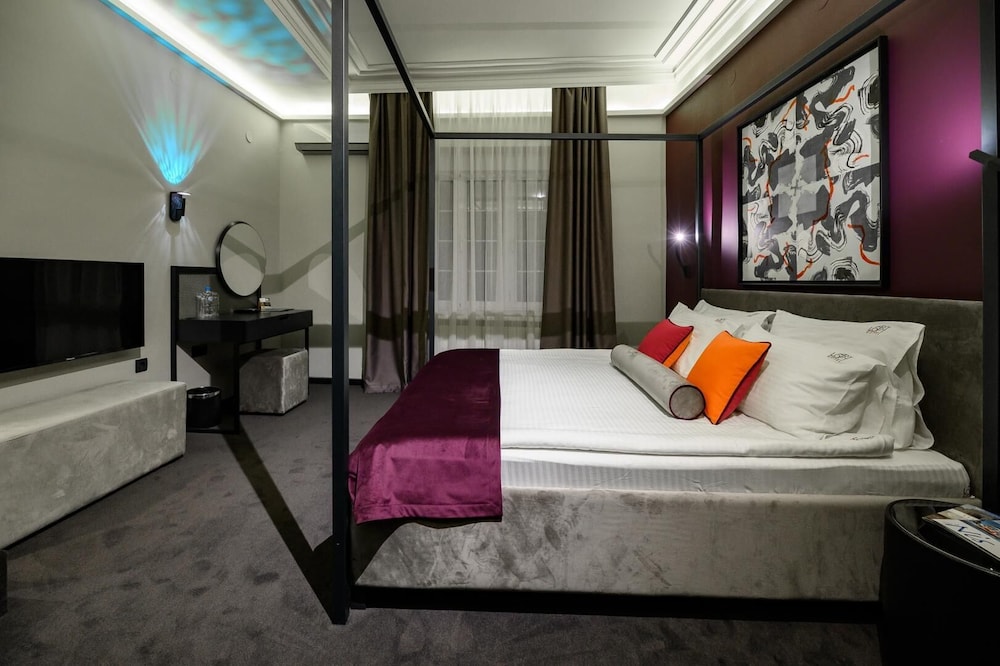 Premium Double Room, City View photo 3