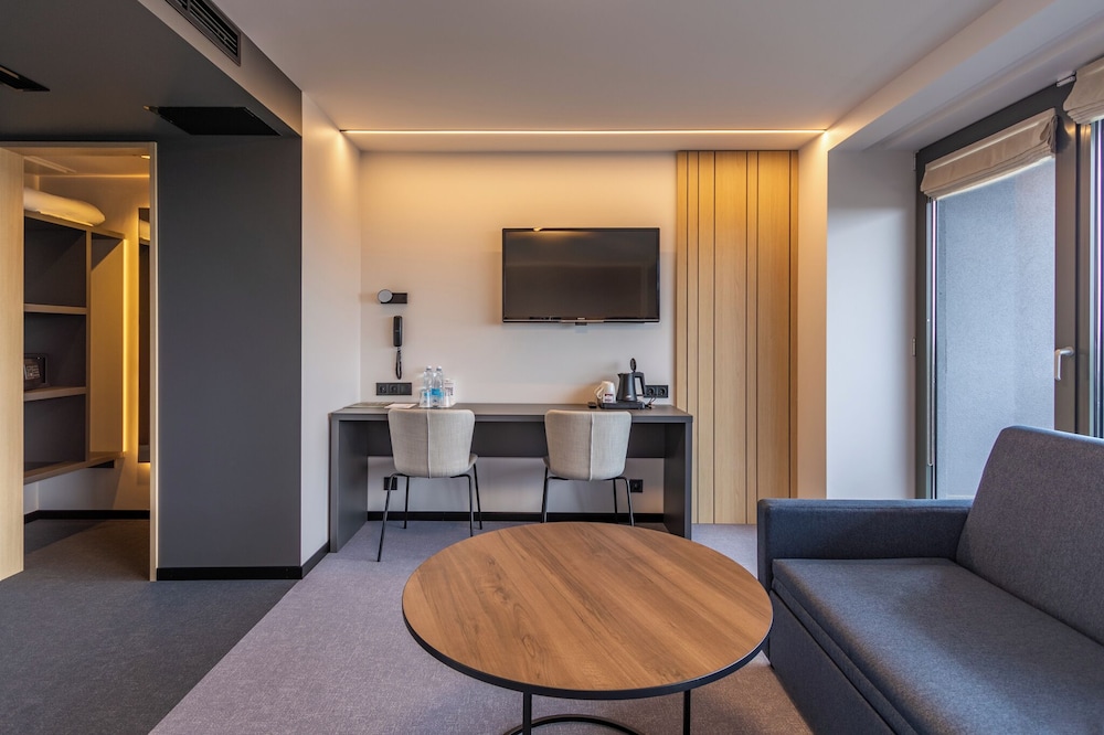 Premium Double Room - Photo 5