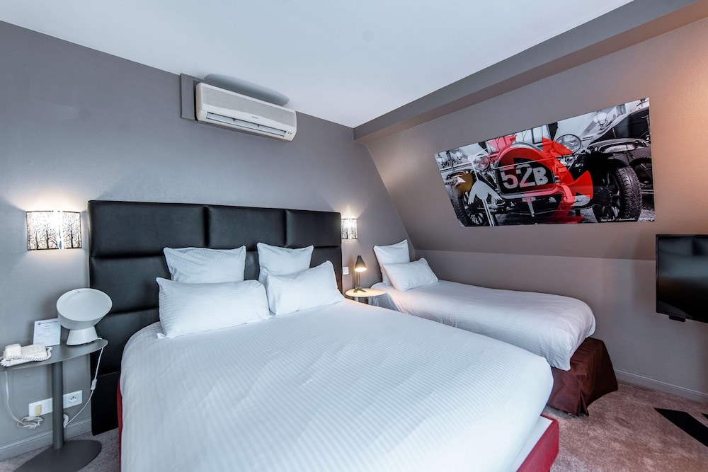 Deluxe Room, Multiple Beds, Non Smoking, Pool Access - Photo 1