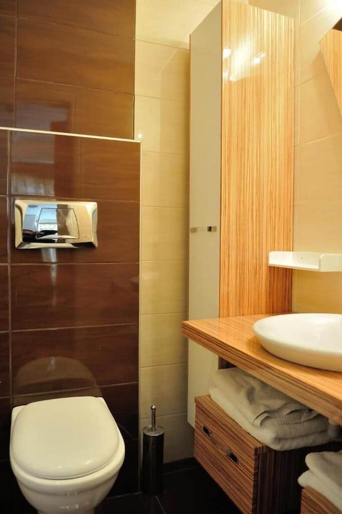 Double or Twin Room, 1 Double or 2 Twin Beds, Sea View - Photo 2