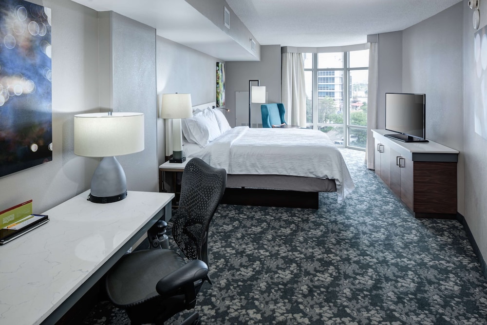 Suite - Photo 2
