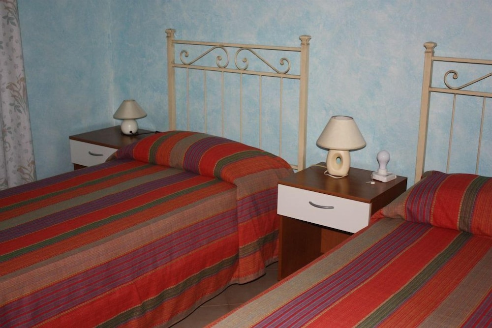 Twin Room, 2 Twin Beds