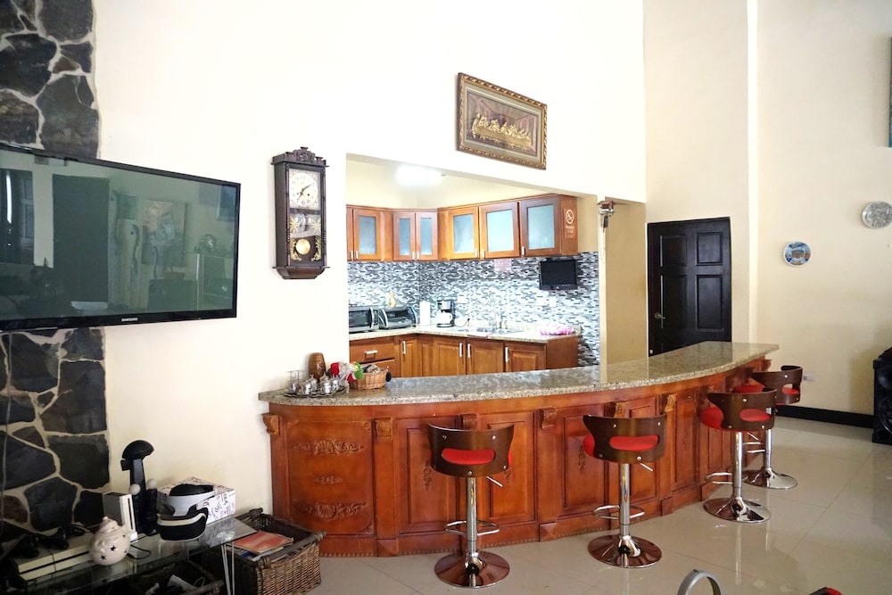 Exclusive House photo 3