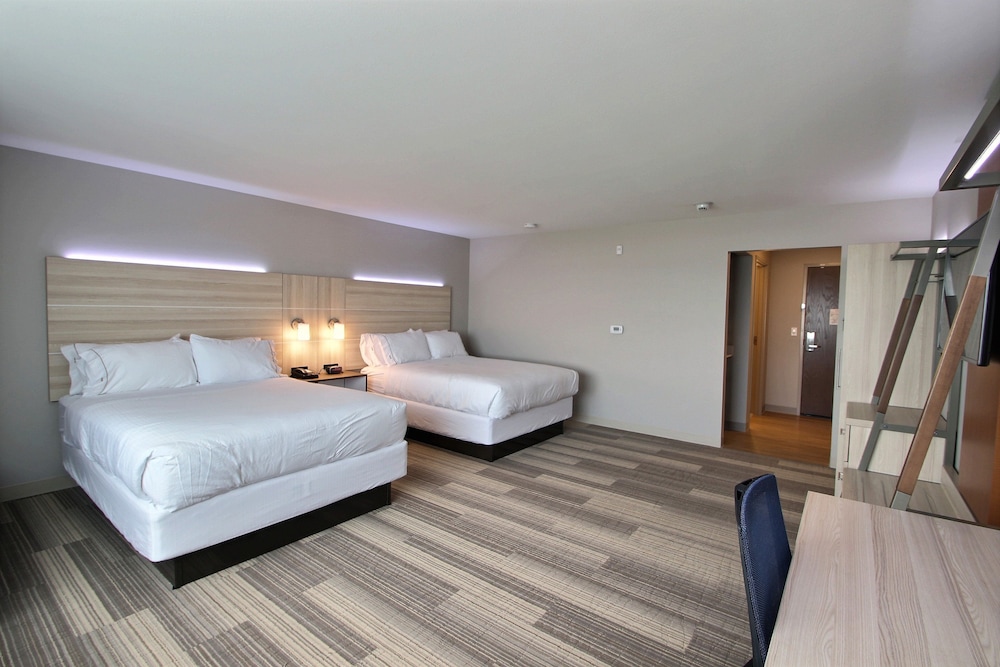 Standard Room, 2 Queen Beds, Accessible (Communications, Mobility, Access Tub) photo 1