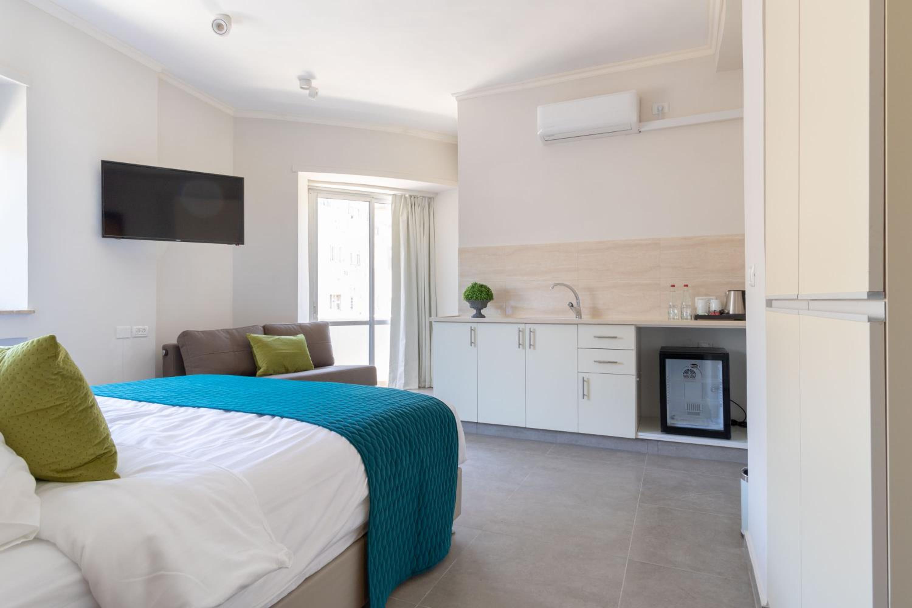 Superior Double or Twin Room with Balcony photo 1