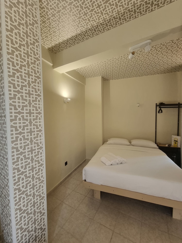 Basic Triple Room photo 1