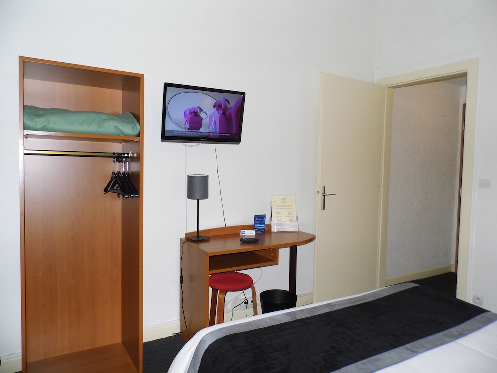 Standard Double Room photo 3