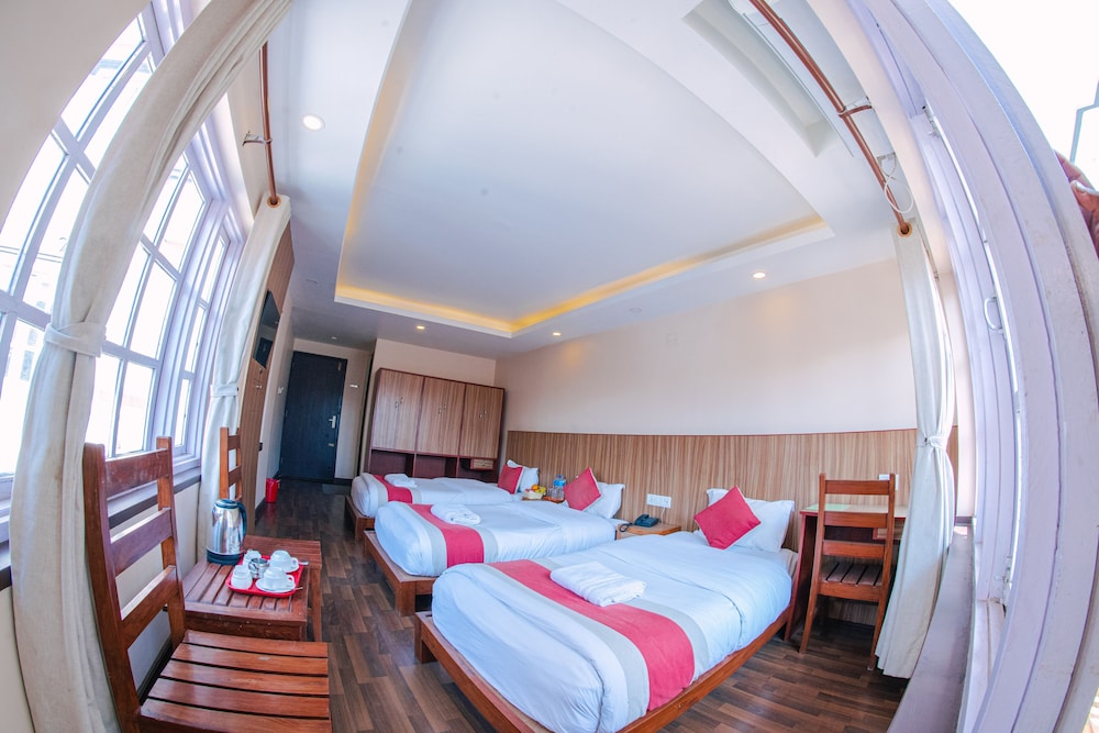 Deluxe Triple Room - Photo 5