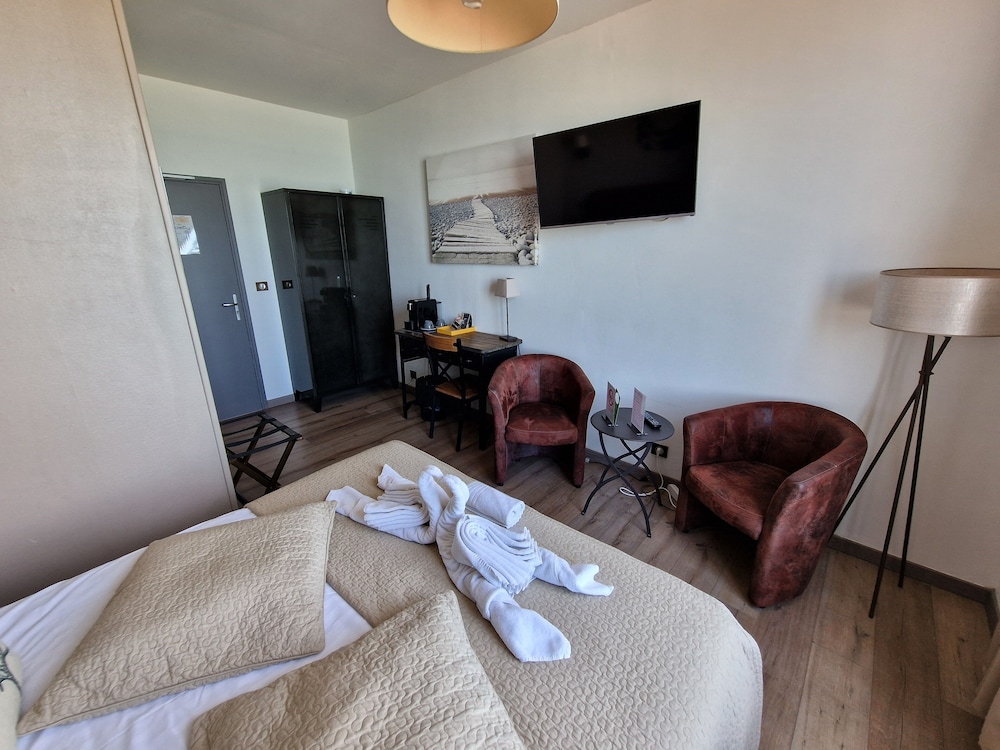 Superior Room, Sea View photo 3