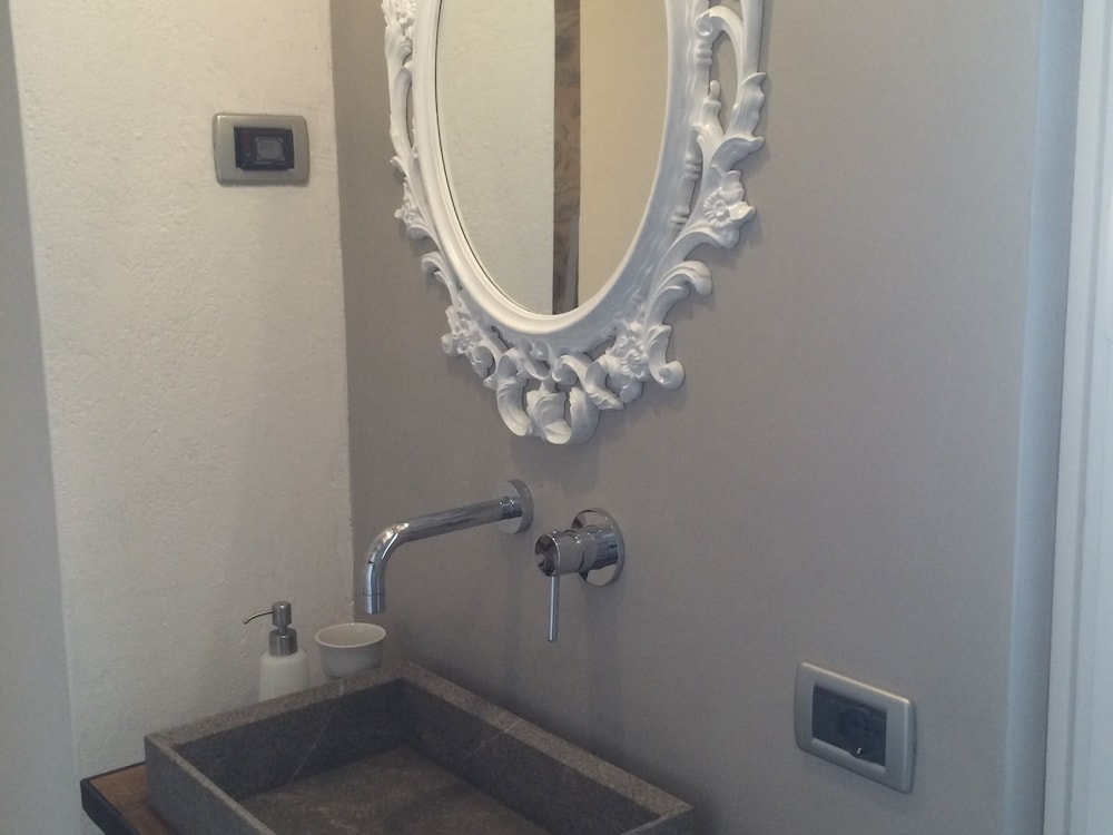 Standard Twin Room, Ensuite, Courtyard View (Camera Margherita) photo 3
