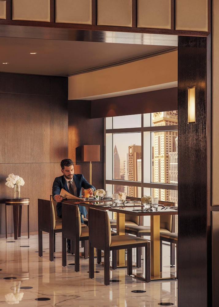 Presidential Suite thumbnail 6