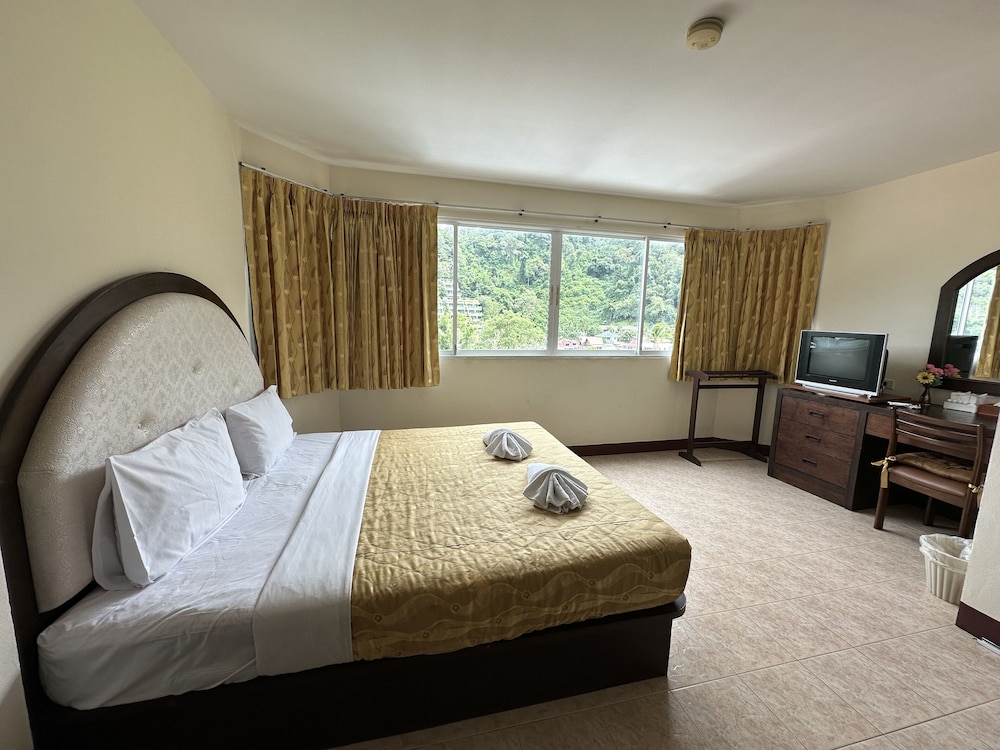 Deluxe Room - Photo 1