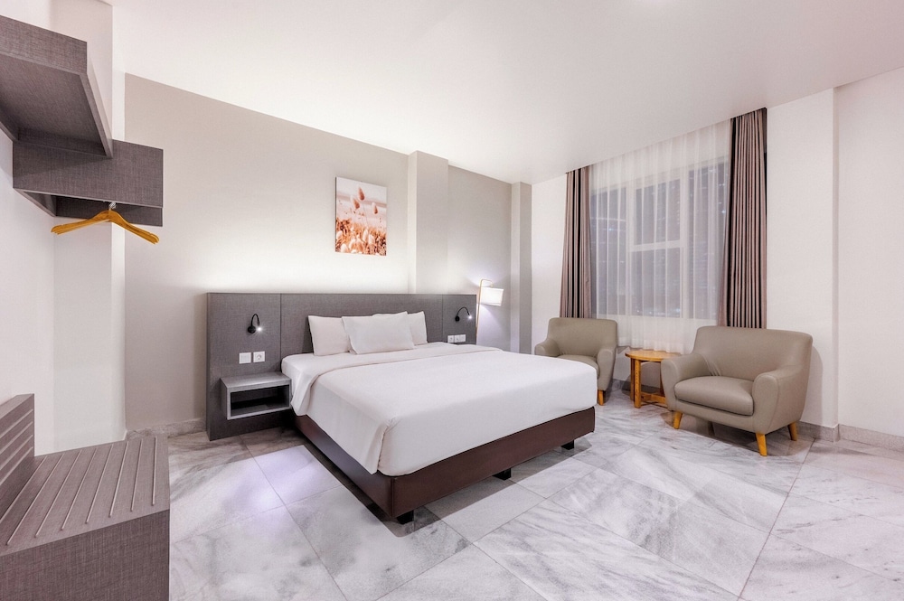 Royal Deluxe Room - Photo 1