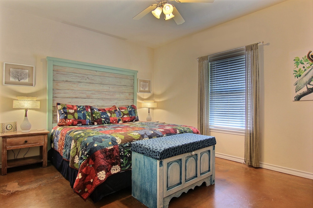 House, 2 Bedrooms