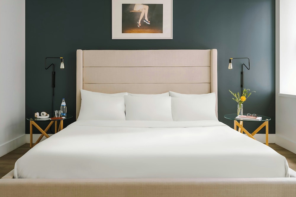 Studio, 1 King Bed