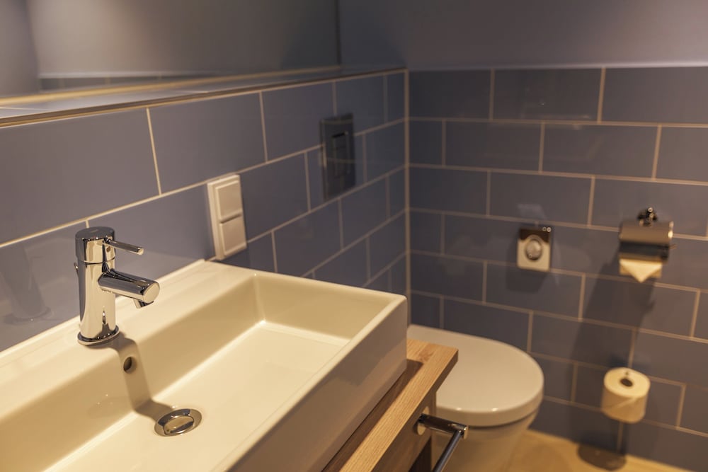 Premium Room - Photo 12