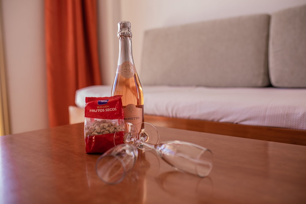Premium Apartment, 1 Bedroom, Pool View (Single Use)