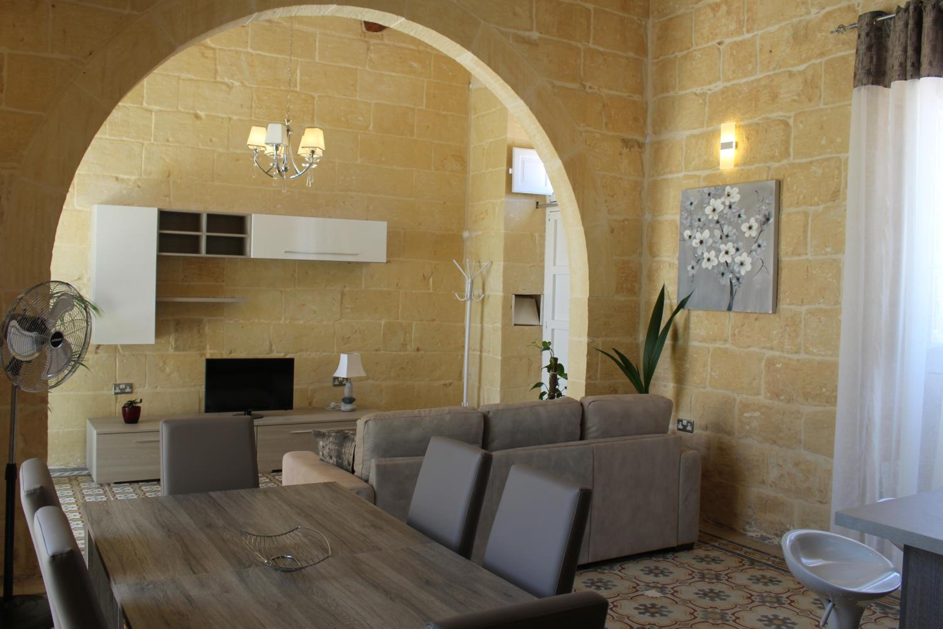 Three-Bedroom House photo 1