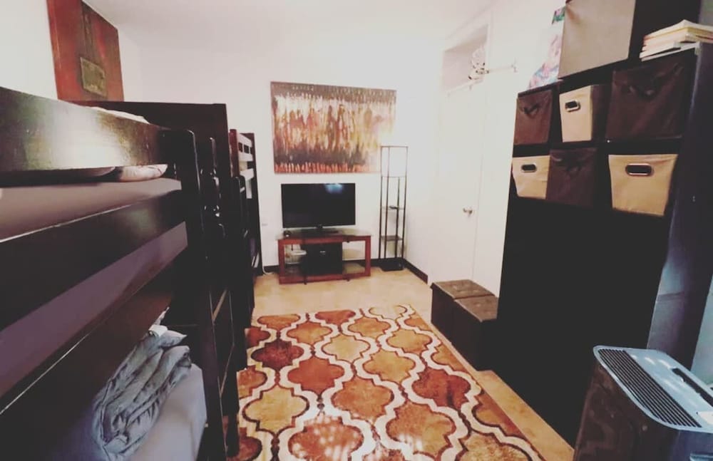 Apartment photo 2