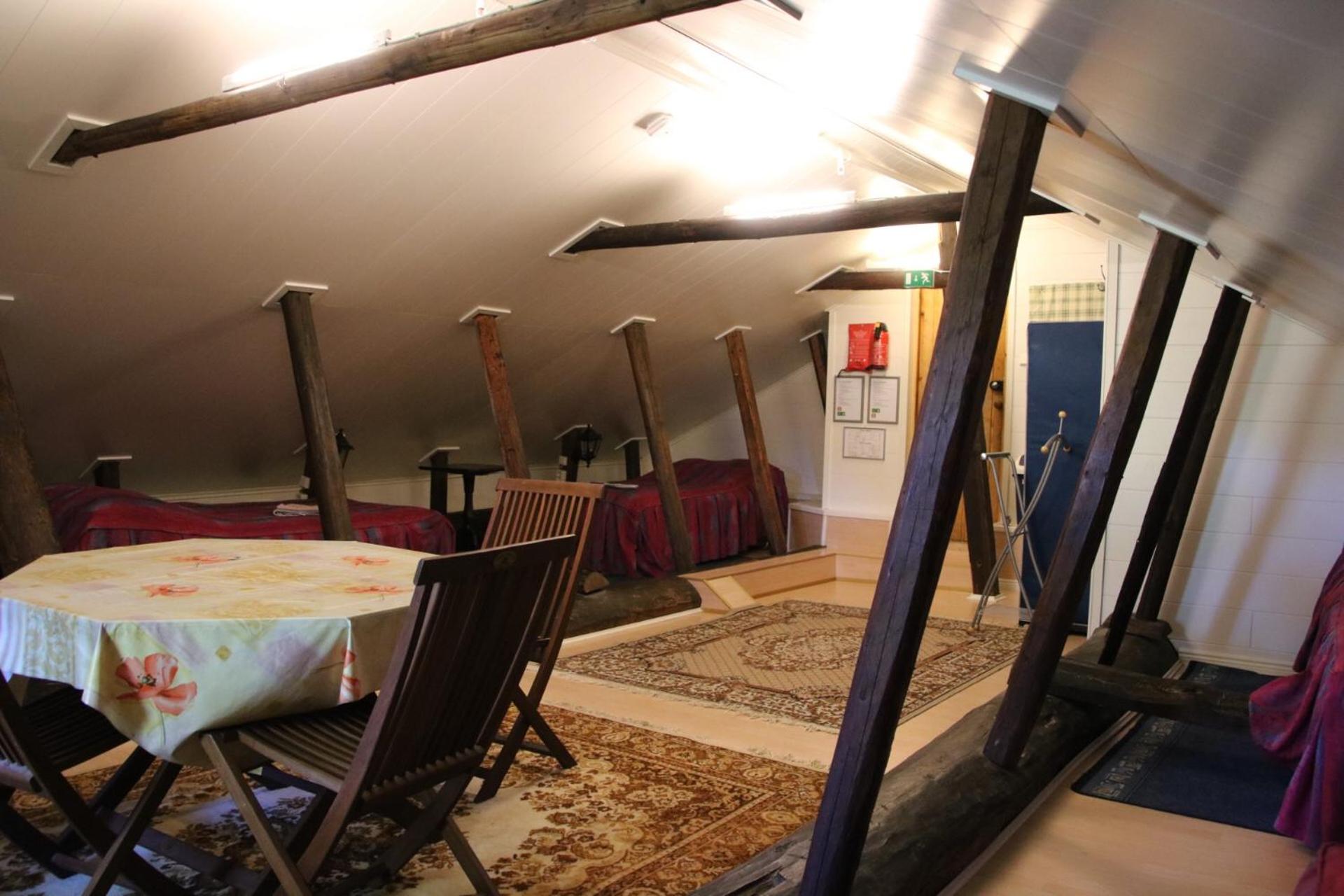 Quintuple Room with Shared Bathroom photo 1