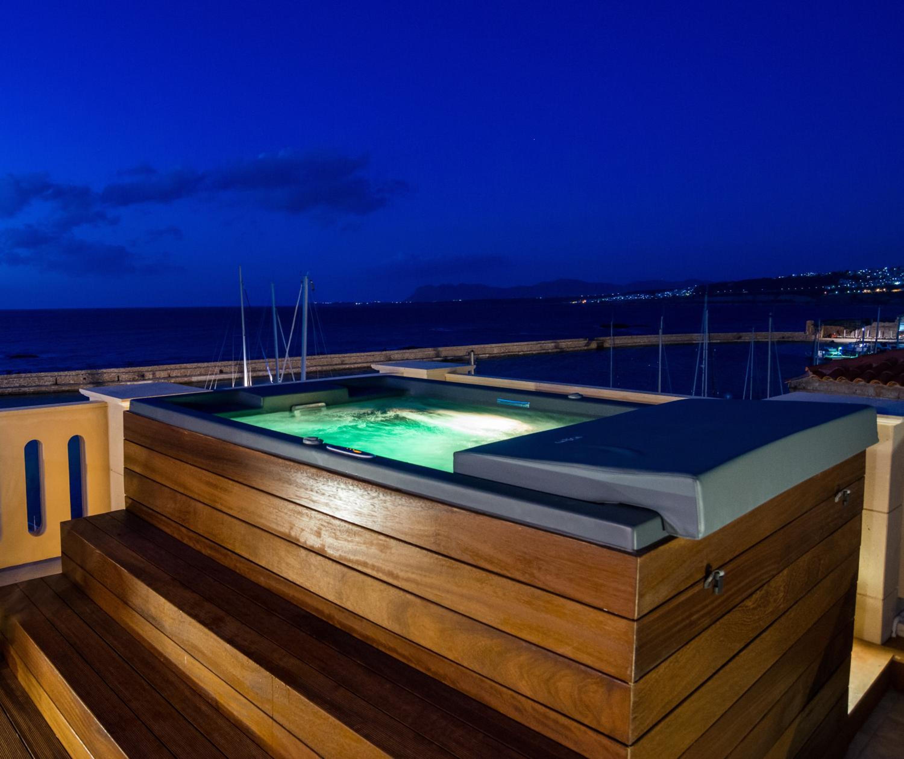 Honeymoon Sea View Suite with Spa Bath & Private Roof Garden  photo 3