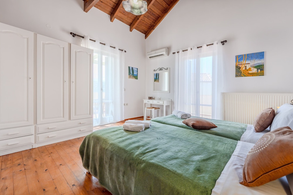 Villa, 1 Bedroom, Smoking, Pool Access