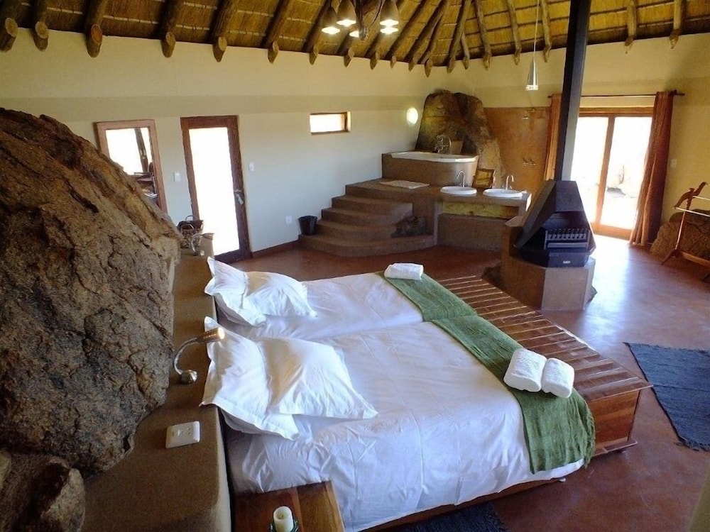 Luxury Villa, 2 Bedrooms photo 2