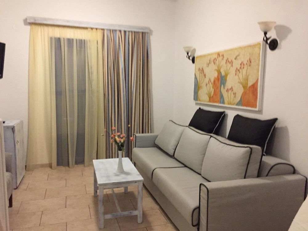 Traditional Suite