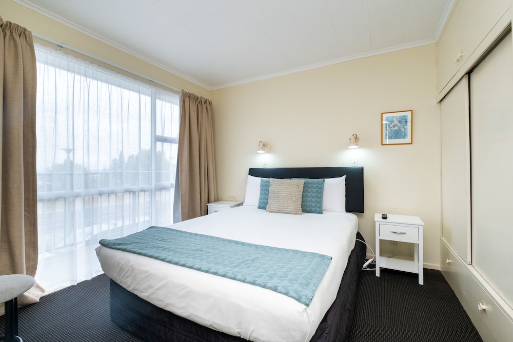 One Bedroom photo 1