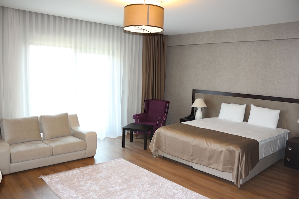 Superior Room, 1 King Bed
