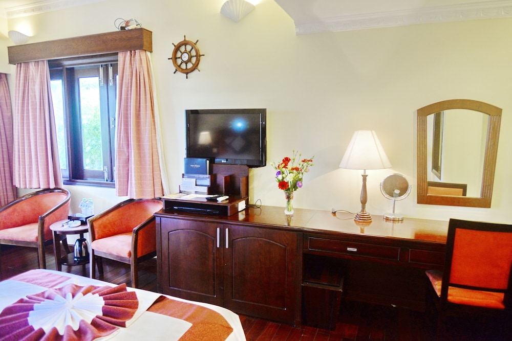 Presidential Suite, Garden View photo 2